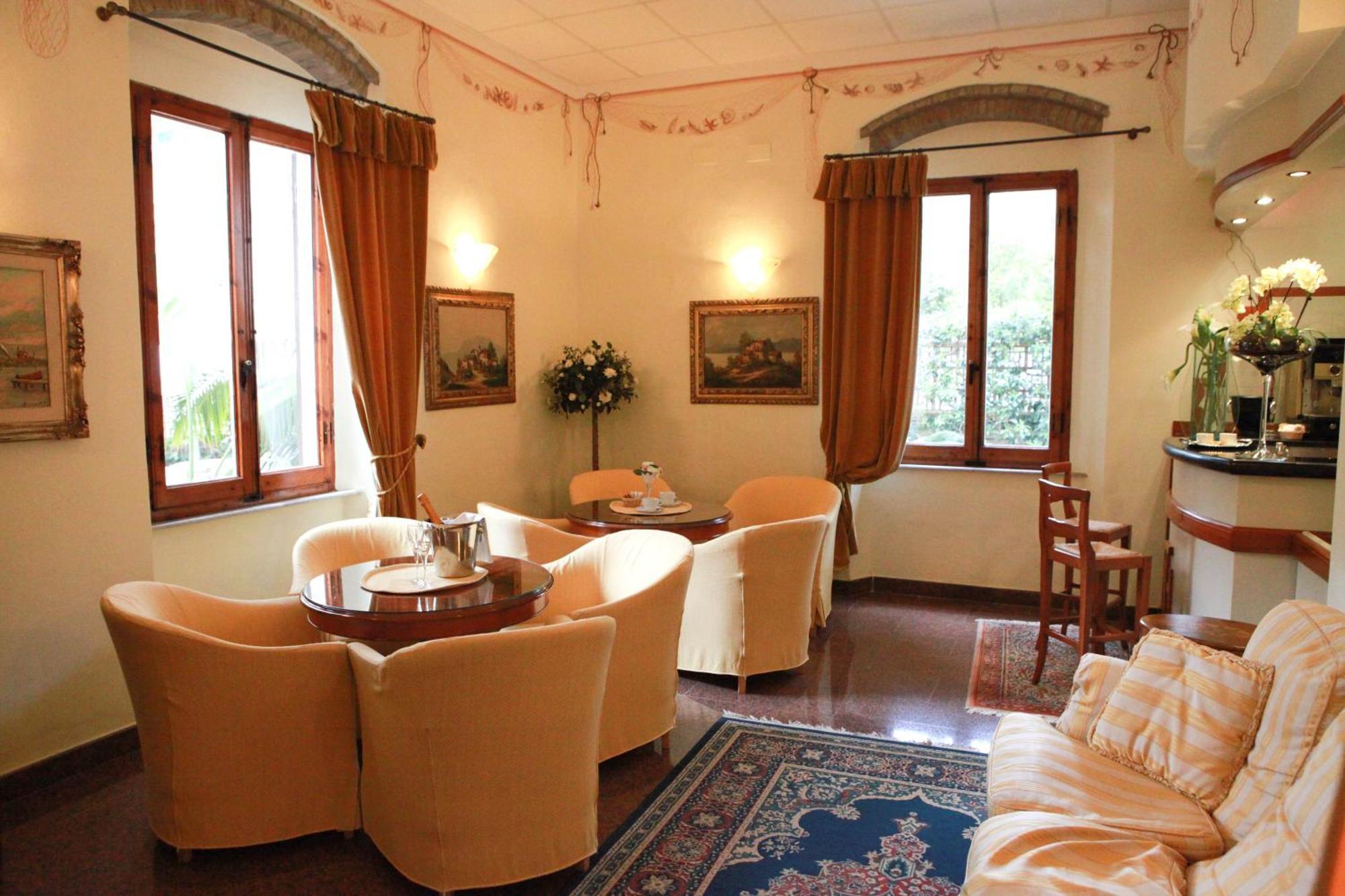 Hotel Tirreno Castiglioncello Extérieur photo